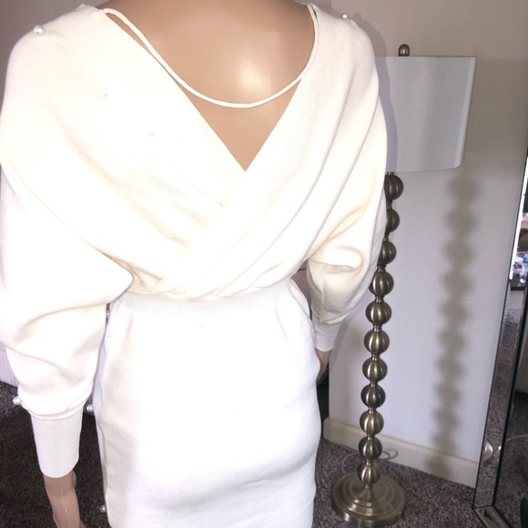 Cute & Classy Long-sleeve mini dress with pearls. - Picture 4 of 7